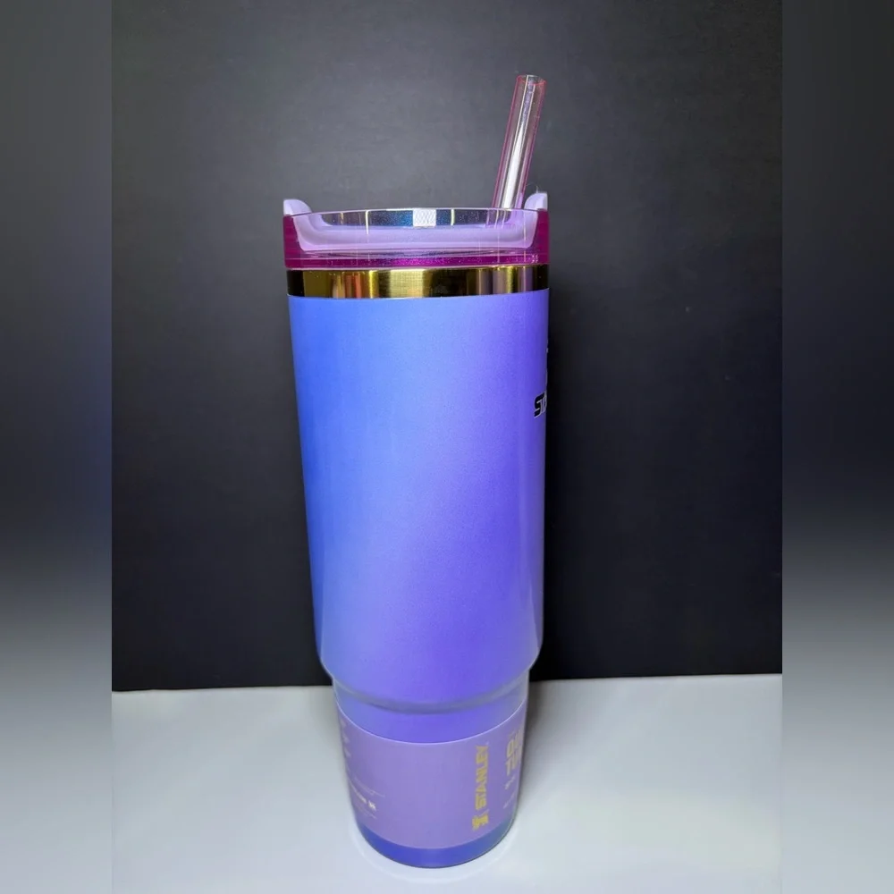 Stanley Glinda Wicked For Good 30oz BNWT - Picture 4 of 7